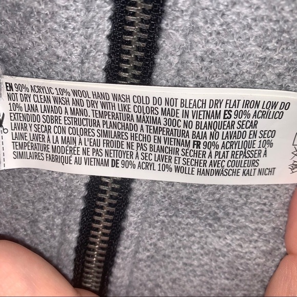 Forever 21 Textured Zip Up Hoodie with Pockets - Picture 3 of 4
